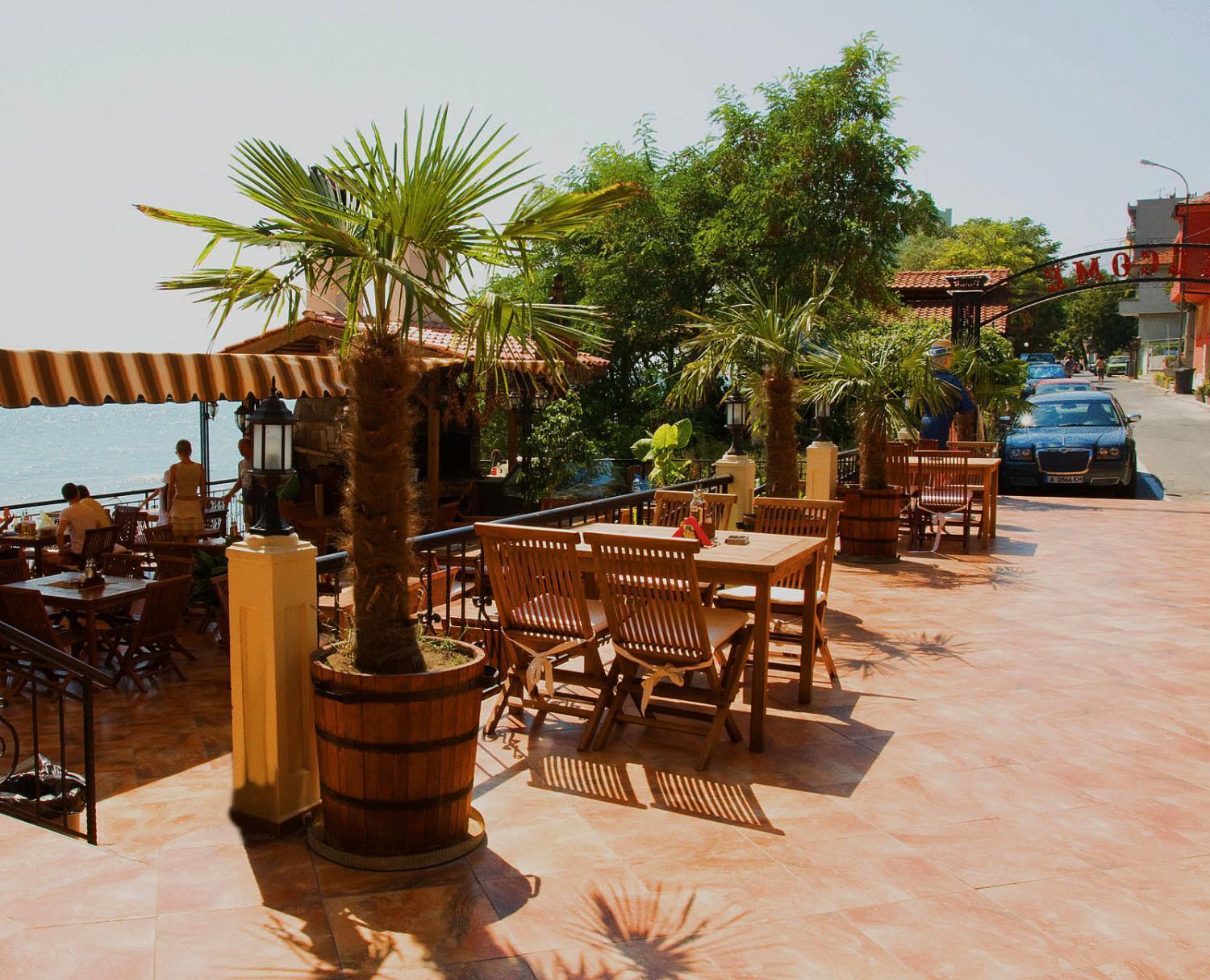 At The American'S Hotel Ahyolu Dış mekan fotoğraf